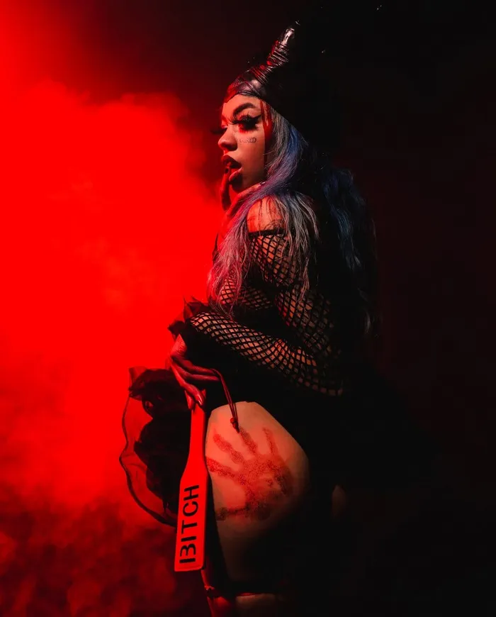 BITCH Paddle The Kinky Peach Vibrators