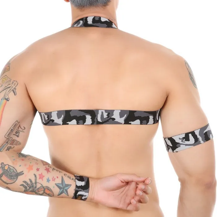 Mens Elastic Body Harness with Metal ORing BDSM Sexy Chest Bondage with Armband and Wristband EVEs SECRETS Female Sex Toys