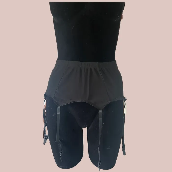 Sheer Suspender Belt With 6 Thin Straps House of Chastity Female Sex Toys
