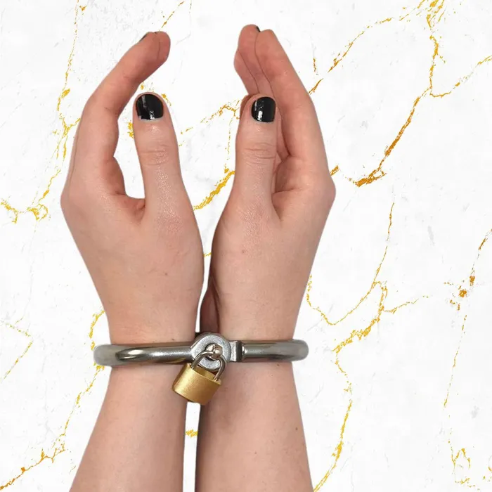 Multisized Steel Shackles Oxyshop Vibrators