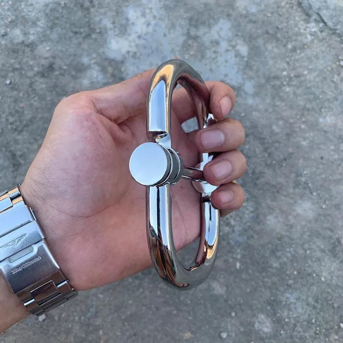 Multisized Steel Shackles Oxyshop Vibrators