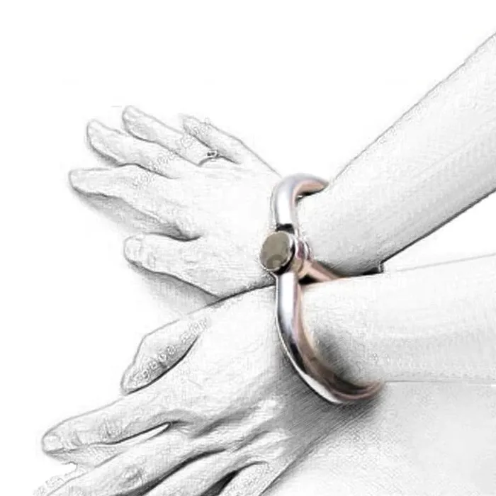 Multisized Steel Shackles Oxyshop Vibrators